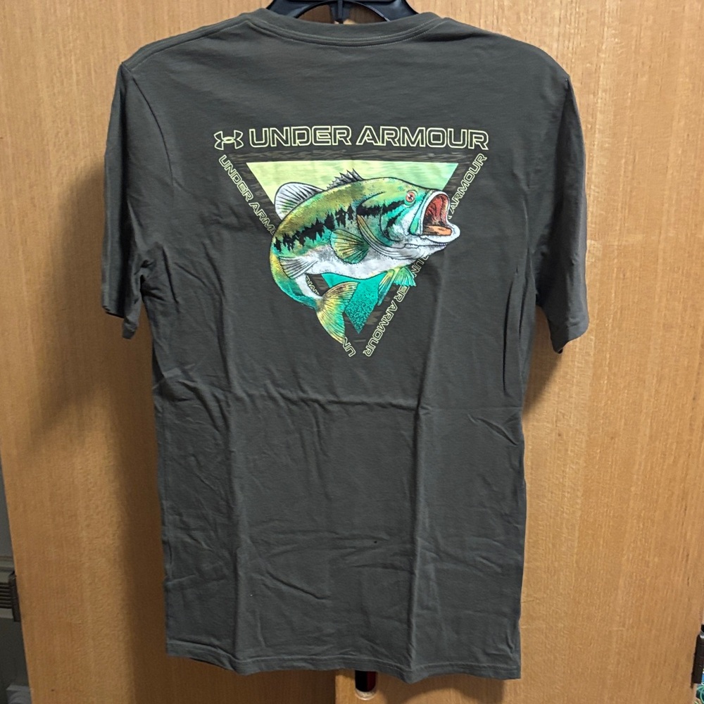 Under Armour Dark Green Fish Graphic T-Shirt